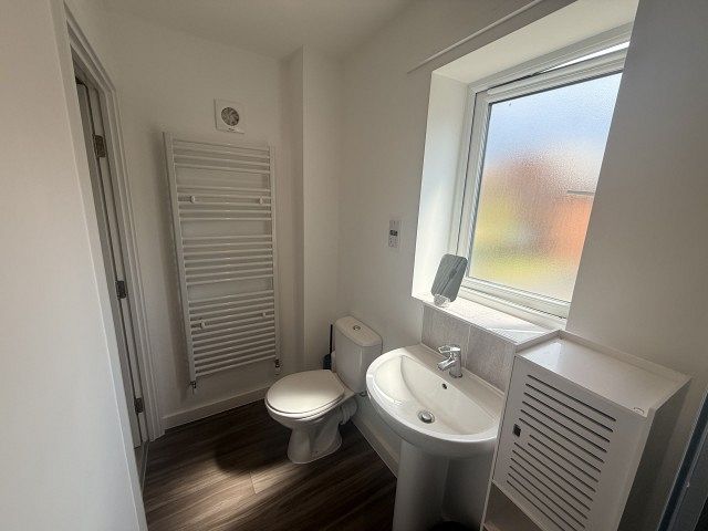 27 Flanshaw Field, Wakefield